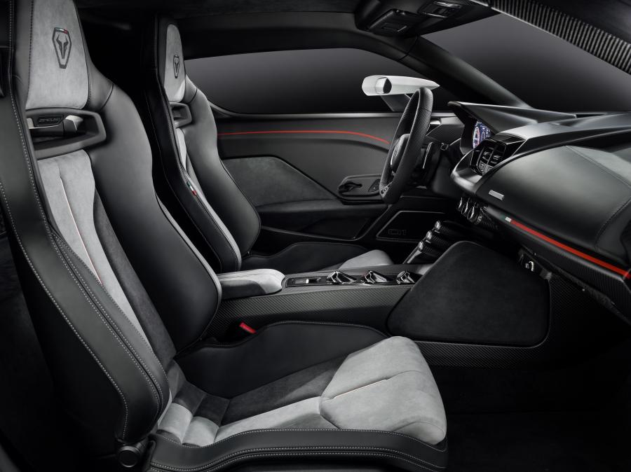 Интерьер ItalDesign Zerouno 2017 года  (фото 18 из 40)